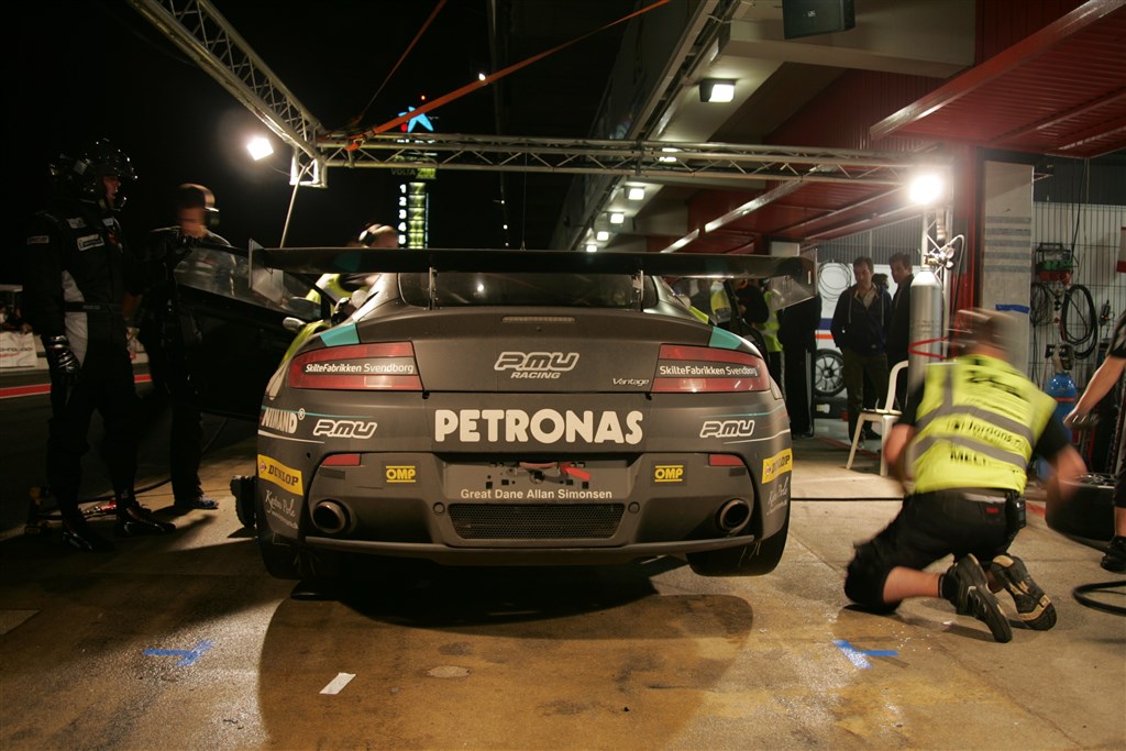 Kørsel i mørke og pitstops bliver to nye oplevelser for Kasper H Jensen